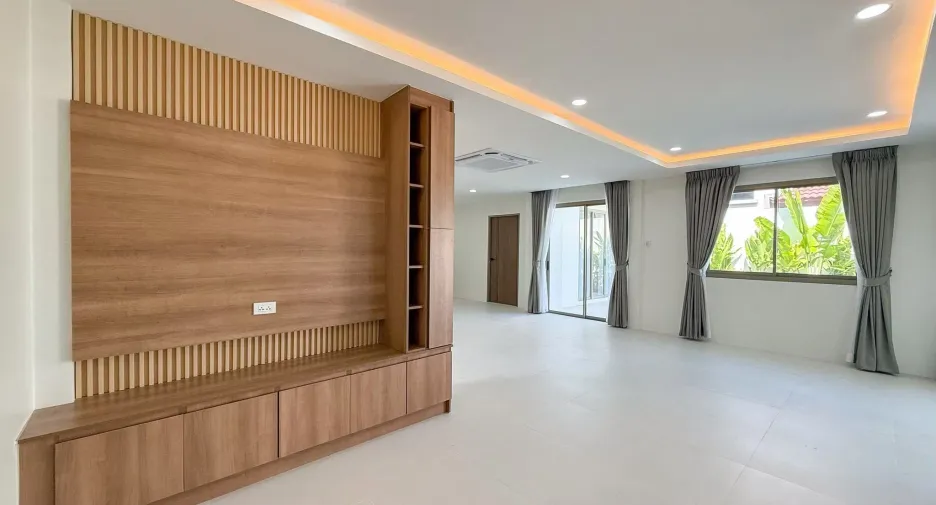 Villa zum Kauf mit 4 Zimmer in Mueang Phuket, Phuket