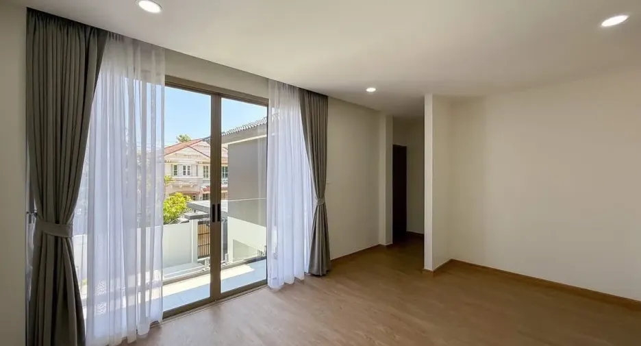 Villa zum Kauf mit 4 Zimmer in Mueang Phuket, Phuket