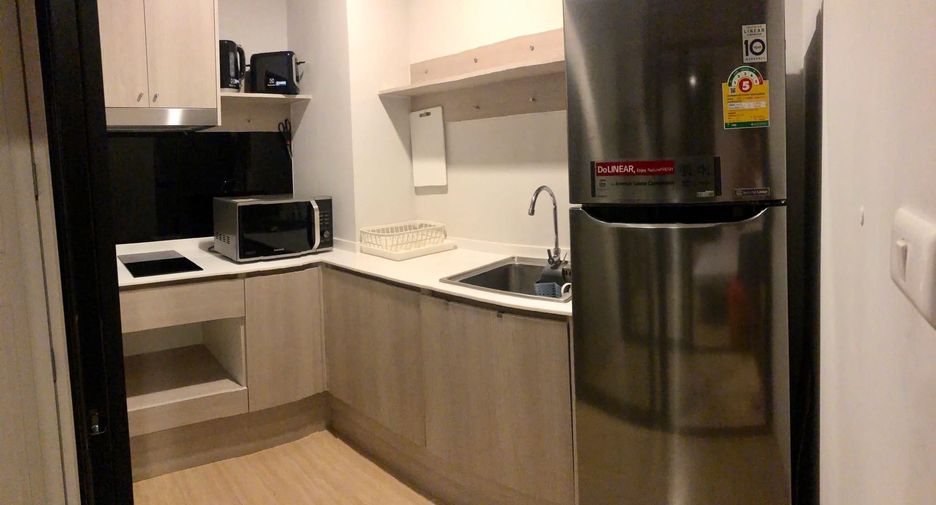 For rent 2 bedrooms condo in Phra Khanong, Bangkok