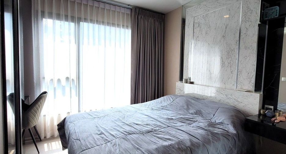 For sale 1 bed condo in Huai Khwang, Bangkok