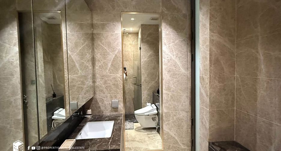 For rent 1 bed condo in Pathum Wan, Bangkok