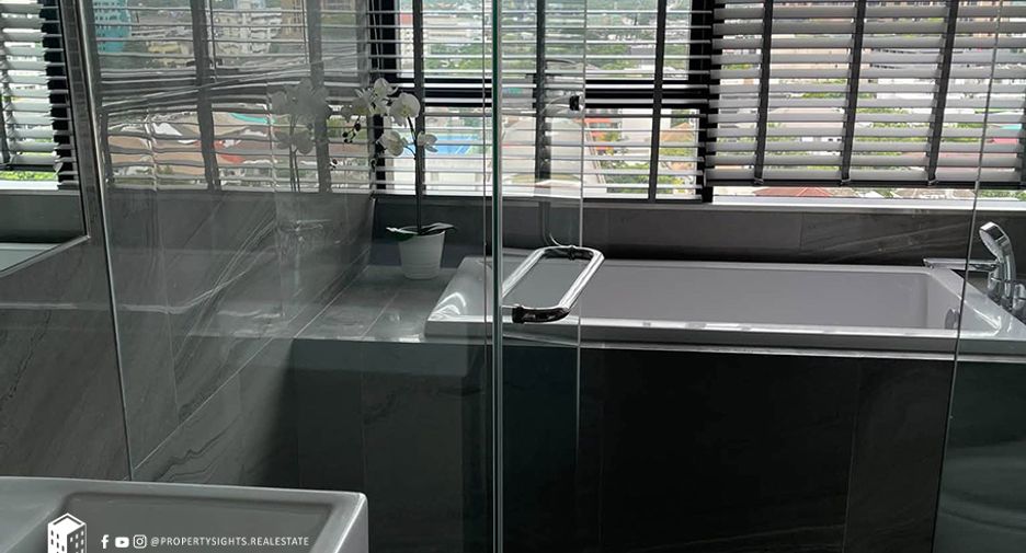 À louer 1 chambre condo à Khlong Toei, Bangkok