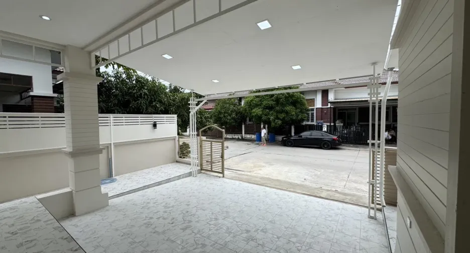 Casa en venta de 3 habitaciones en Bang Bo, Samut Prakan