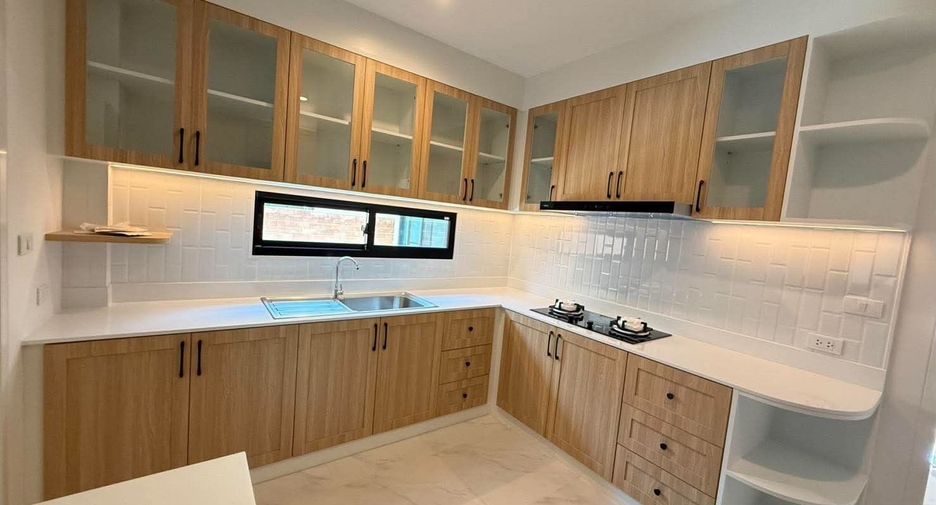 For rent 4 bedrooms house in Mae Rim, Chiang Mai