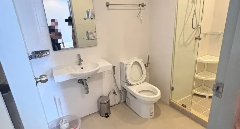 For sale 1 Beds condo in Thon Buri, Bangkok