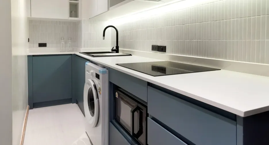 For sale 3 bedrooms condo in Khlong Toei, Bangkok