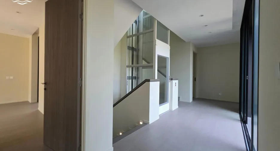 Casa en alquiler de 5 habitaciones en Rat Burana, Bangkok