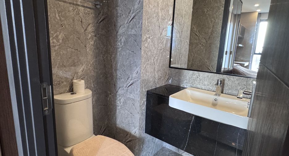 Condo en venta y en alquiler de estudio en Khlong Toei, Bangkok