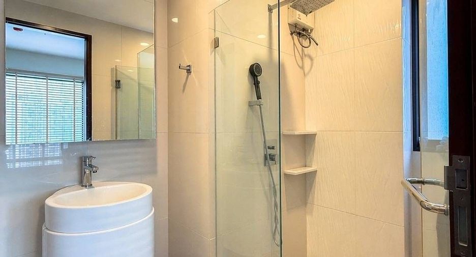 Wohnung zum Kauf mit 2 Zimmer in Huai Khwang, Bangkok