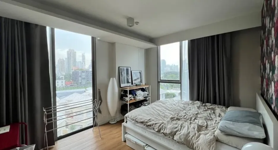 For rent 2 bedrooms condo in Watthana, Bangkok