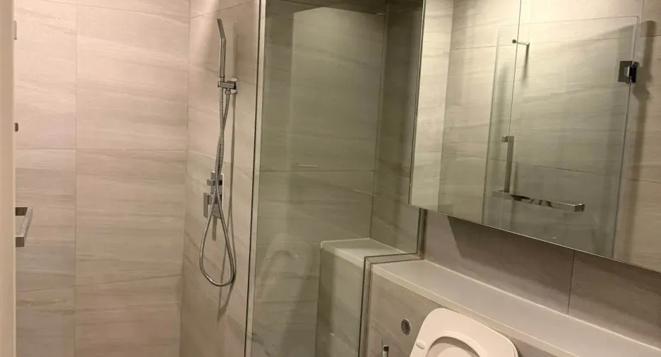 For rent 2 bedrooms condo in Bang Rak, Bangkok