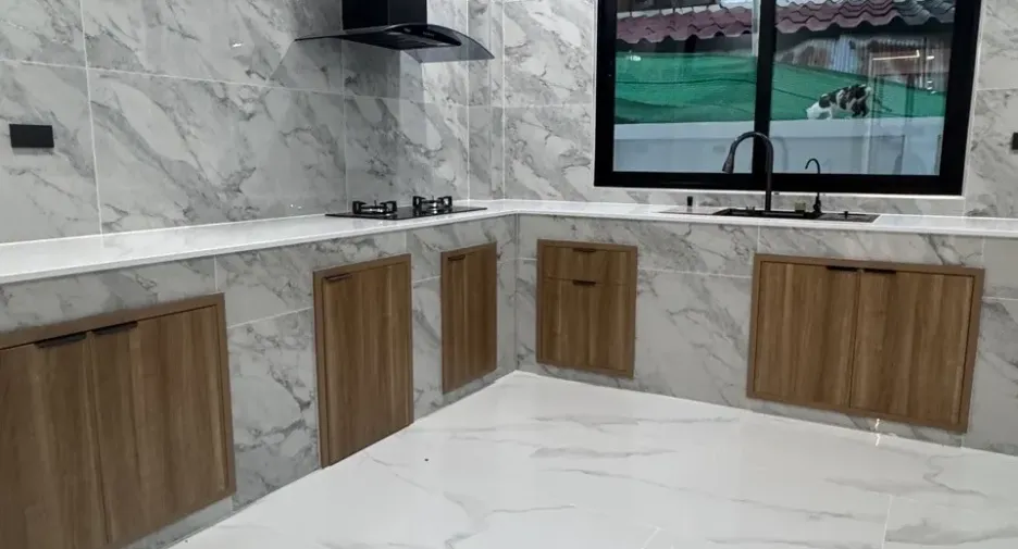 Casa en venta de 4 habitaciones en Hang Dong, Chiang Mai