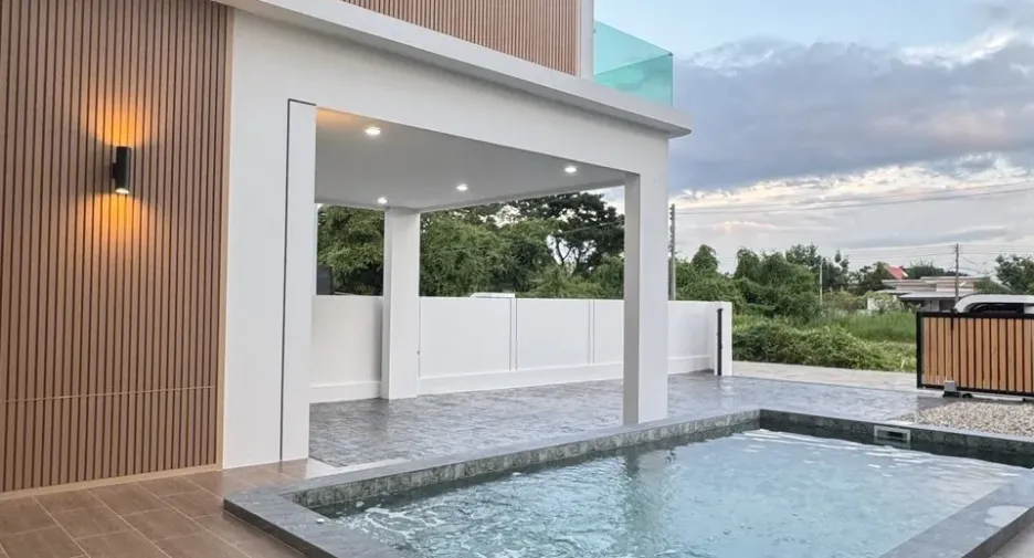 Casa en venta de 4 habitaciones en Hang Dong, Chiang Mai