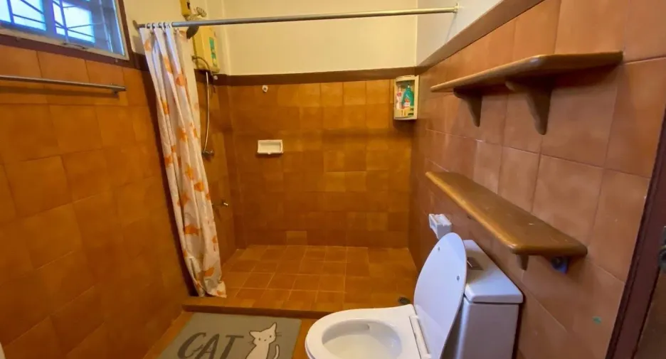 À louer 4 chambres maison à Mueang Chiang Mai, Chiang Mai