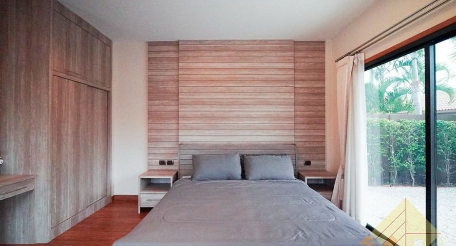 Haus zur Miete und zum Kauf mit 6 Zimmer in Bang Lamung, Chonburi