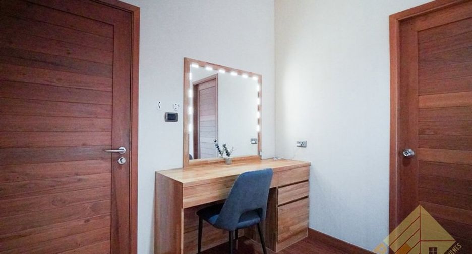 Haus zur Miete und zum Kauf mit 6 Zimmer in Bang Lamung, Chonburi