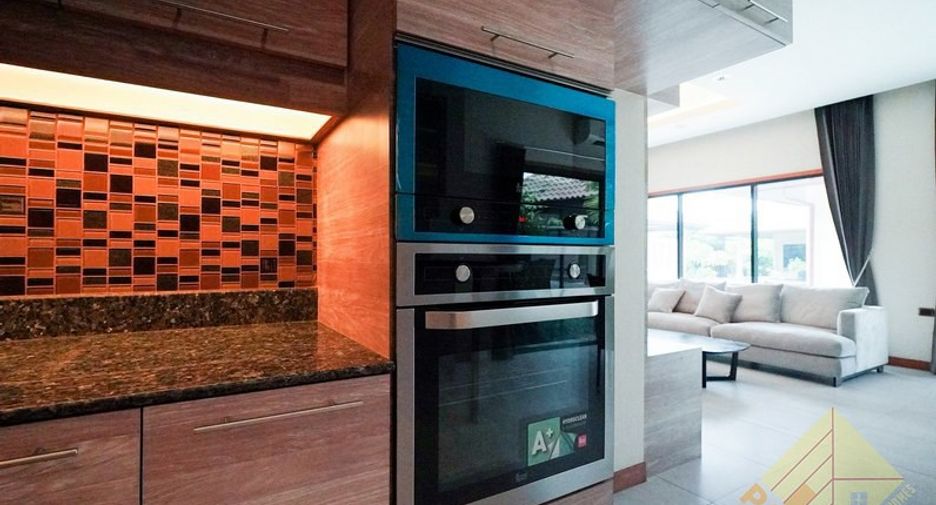 Haus zur Miete und zum Kauf mit 6 Zimmer in Bang Lamung, Chonburi