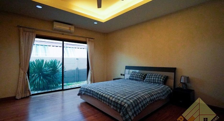 Haus zur Miete und zum Kauf mit 6 Zimmer in Bang Lamung, Chonburi