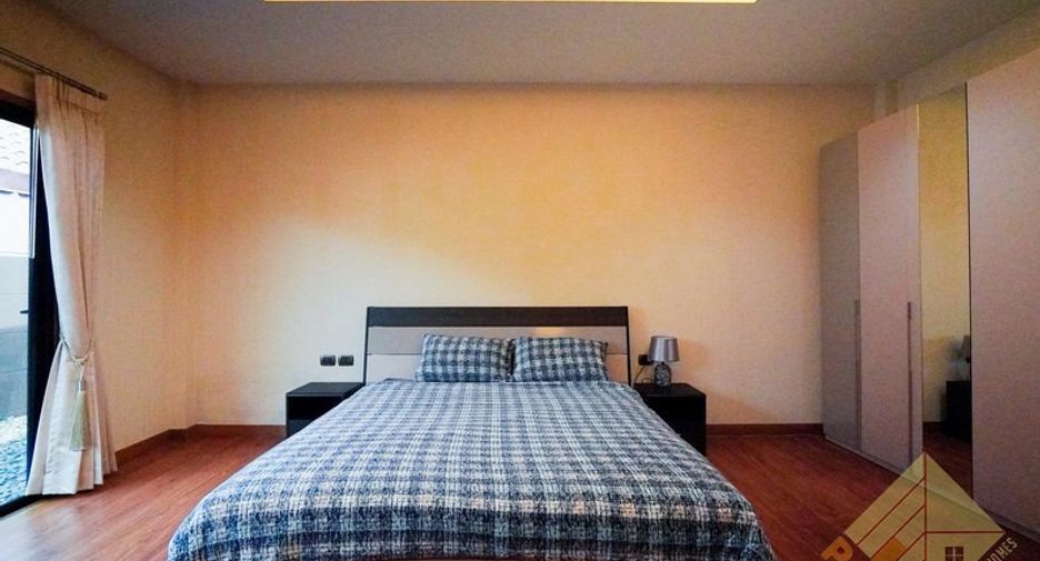 Haus zur Miete und zum Kauf mit 6 Zimmer in Bang Lamung, Chonburi