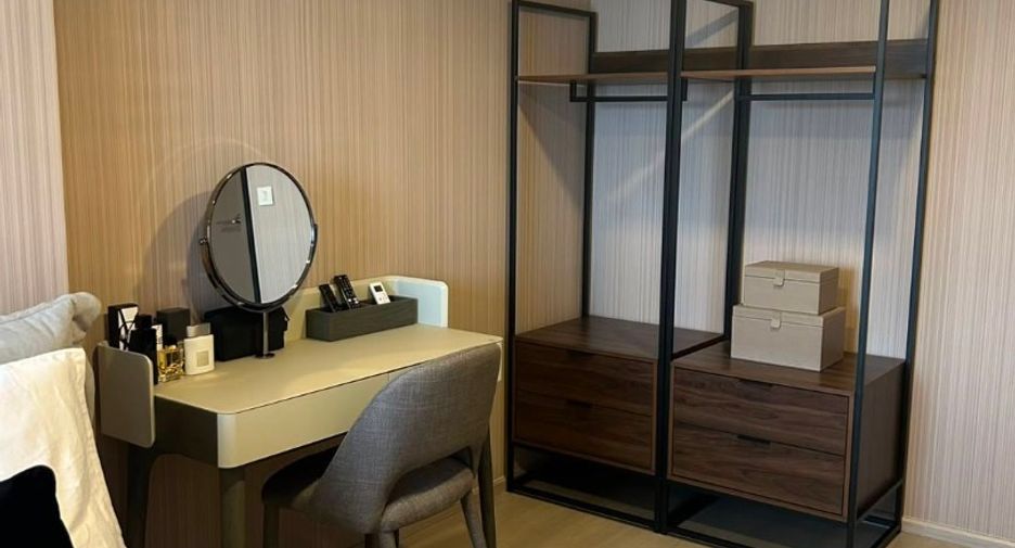 For rent 2 bedrooms condo in Chatuchak, Bangkok