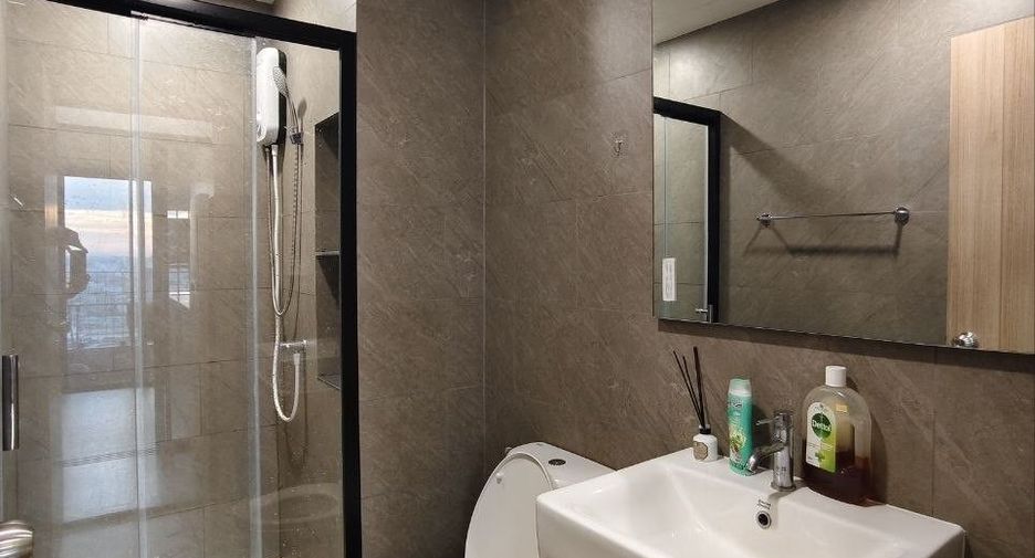 Condo en alquiler de 1 habitaciones en Phasi Charoen, Bangkok