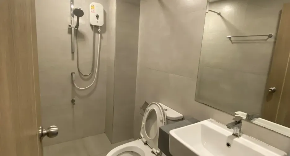 For rent studio condo in Bangkok Noi, Bangkok