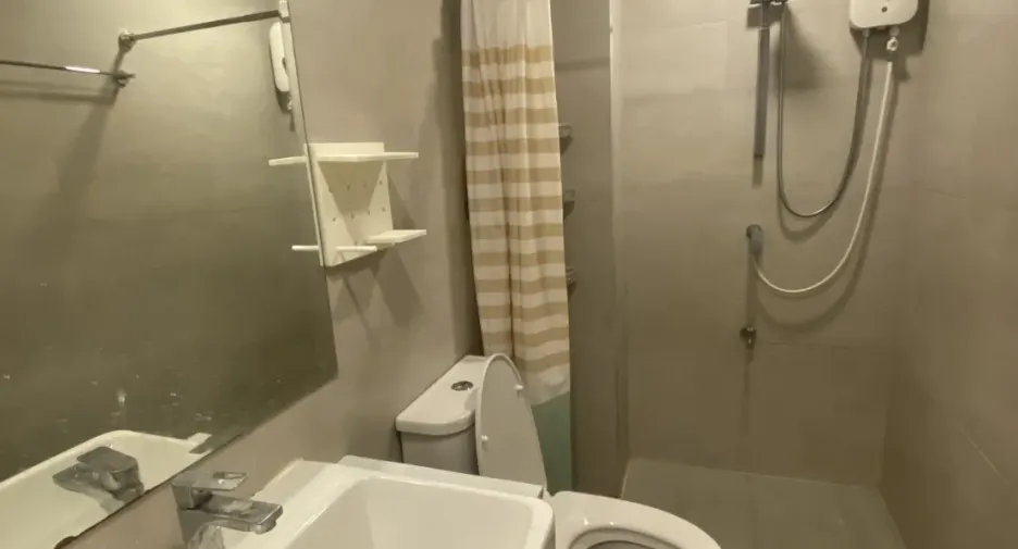 For rent studio condo in Bangkok Noi, Bangkok