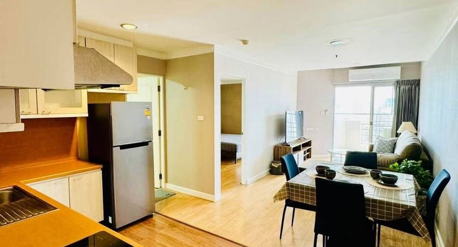 For rent 2 bedrooms condo in Khlong Toei, Bangkok