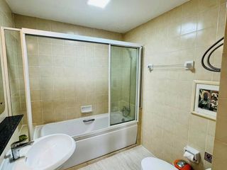 出租 2 卧室 公寓 在 Khlong Toei, 曼谷