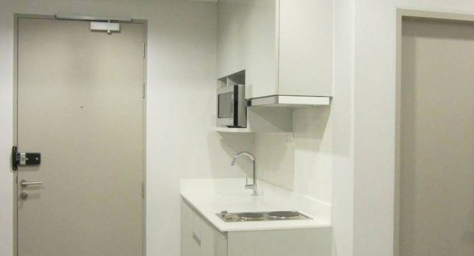 Wohnung zur Miete mit 2 Zimmer in Phra Khanong, Bangkok