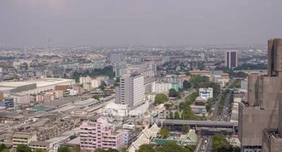 For rent 3 bedrooms condo in Bang Kapi, Bangkok