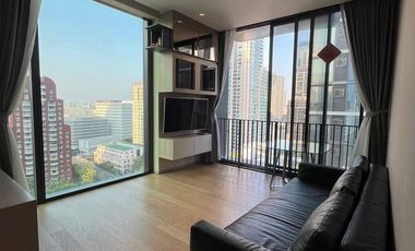 For rent 2 bedrooms condo in Pathum Wan, Bangkok
