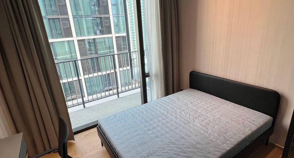 For rent 2 bedrooms condo in Pathum Wan, Bangkok