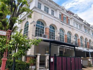For rent 3 ベッドルーム townhouse in Bang Kapi, Bangkok