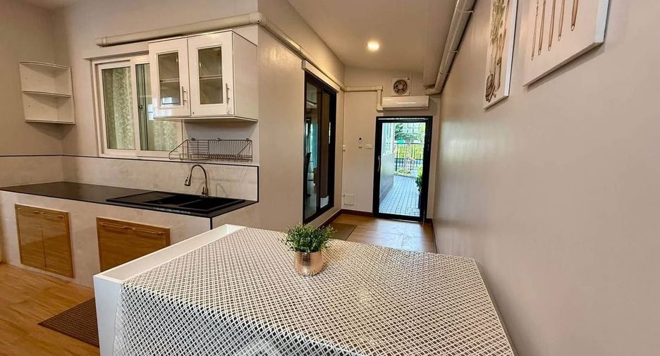 For rent 4 bedrooms house in Bang Saray, Pattaya