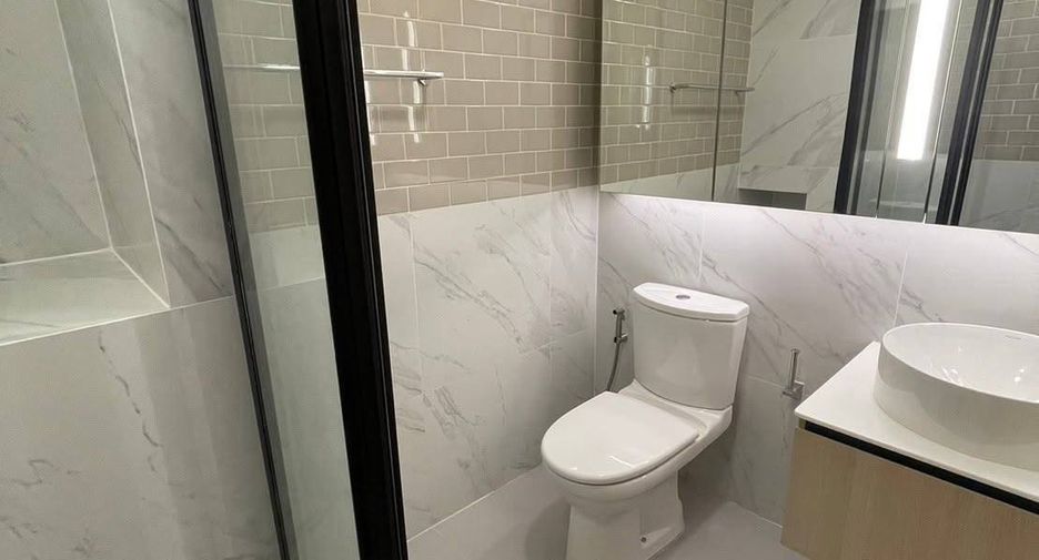 For rent 1 bed condo in Ratchathewi, Bangkok
