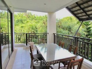 For rent 3 ベッドルーム condo in Na Jomtien, Pattaya