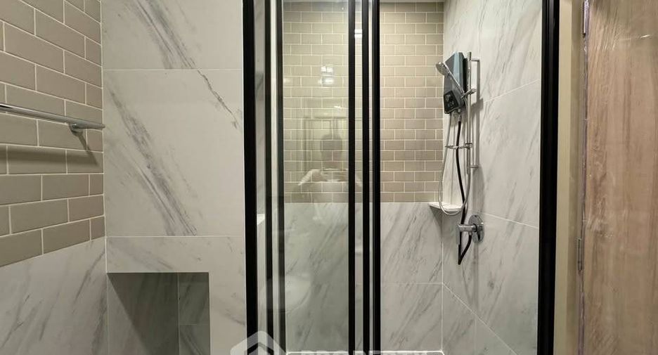 For rent 1 bed condo in Ratchathewi, Bangkok