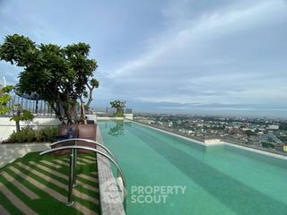 For rent 2 bedrooms condo in Bangkok Noi, Bangkok