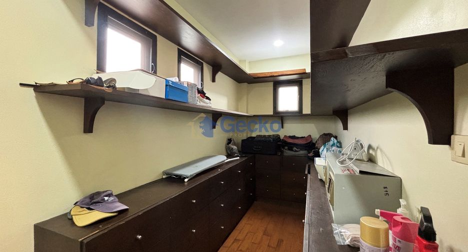 Haus zum Kauf mit 3 Zimmer in Bang Lamung, Chonburi