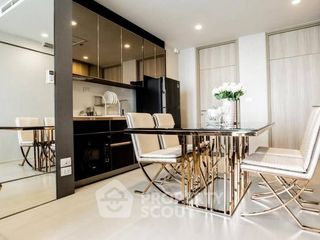 For rent 2 bedrooms condo in Pathum Wan, Bangkok