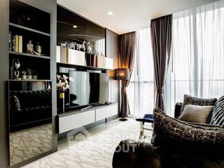 For rent 2 bedrooms condo in Pathum Wan, Bangkok