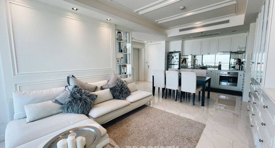 À louer 2 chambres condo à Yan Nawa, Bangkok