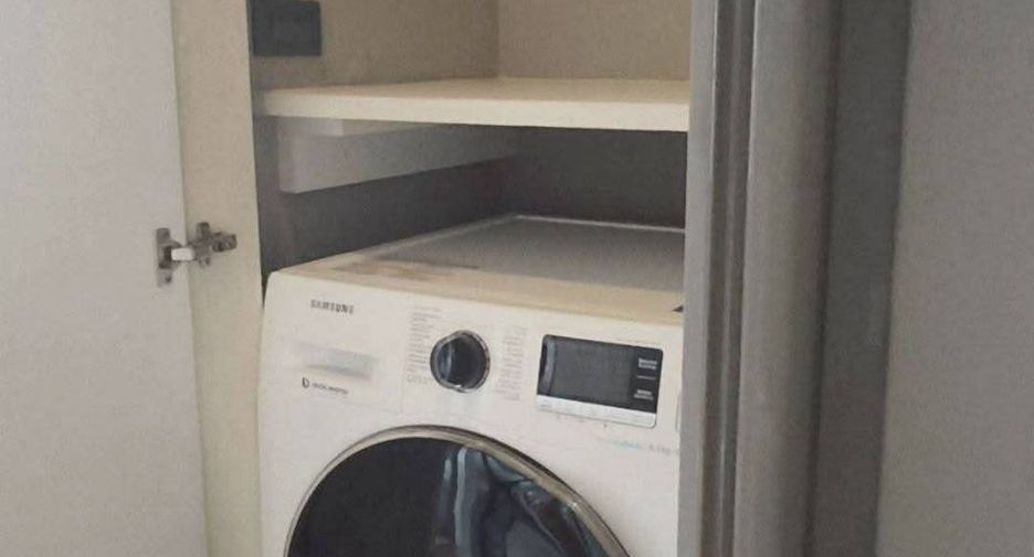 Wohnung zur Miete mit 1 Zimmer in Bang Rak, Bangkok