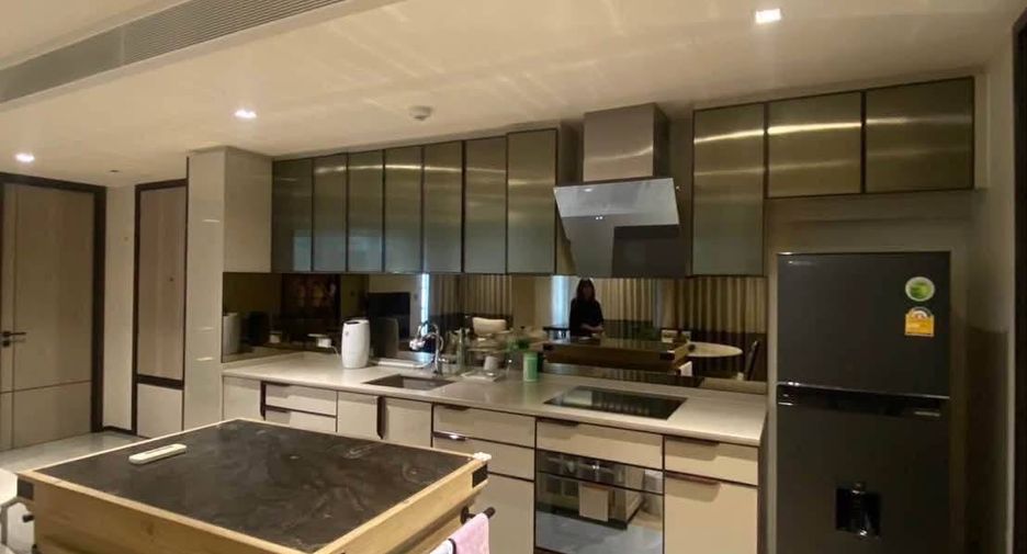 For rent 2 bedrooms condo in Watthana, Bangkok
