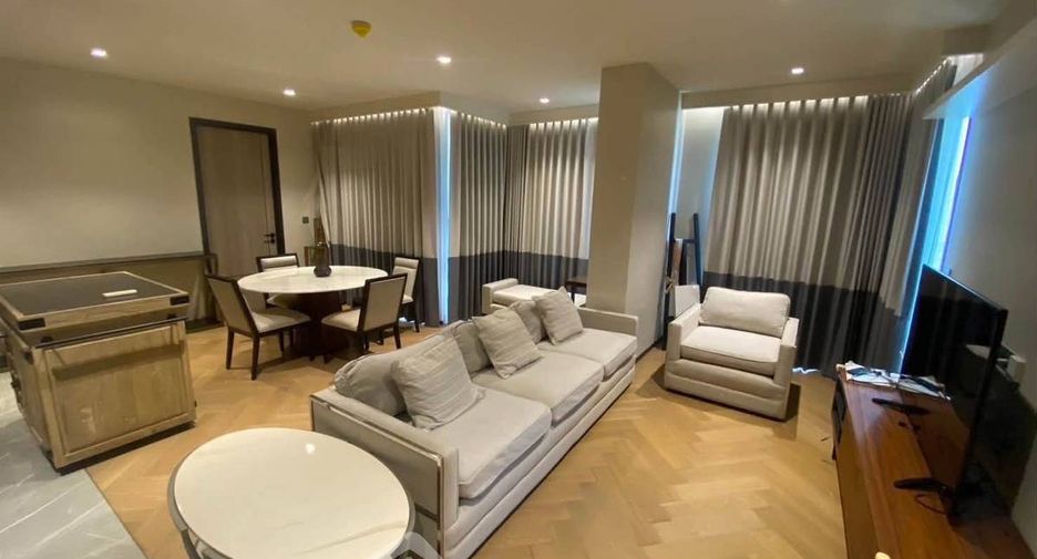 For rent 2 bedrooms condo in Watthana, Bangkok