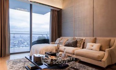 Wohnung zur Miete mit 2 Zimmer in Yan Nawa, Bangkok