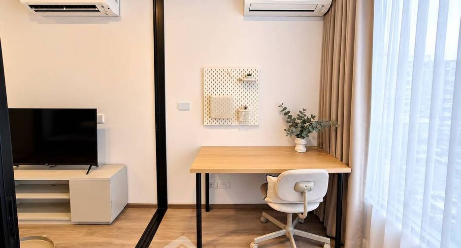 À louer 1 chambre condo à Huai Khwang, Bangkok
