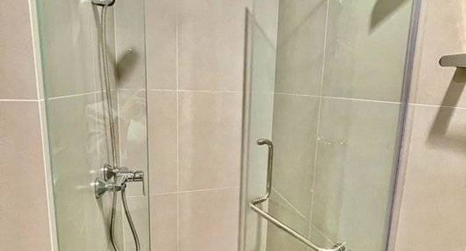 Condo en alquiler de 2 habitaciones en Bang Kho Laem, Bangkok