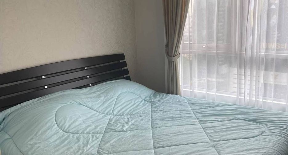 For rent 2 bedrooms condo in Huai Khwang, Bangkok